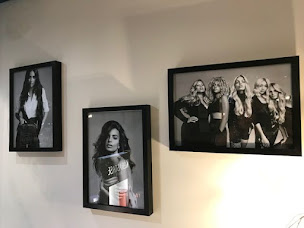 Photo n°7 de 64 Grande Rue Coiffure à Charleval (Salon de coiffure)