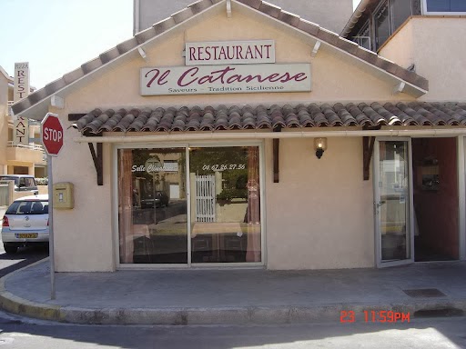 Photo 3 - Burgers & Co