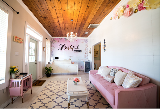 Bashful Beauty - Visual