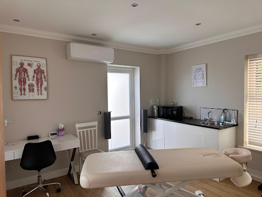 Apothecary Dermatique