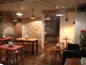 Photo n°61 de Miznon Paris à Paris (Restaurant méditerranéen)