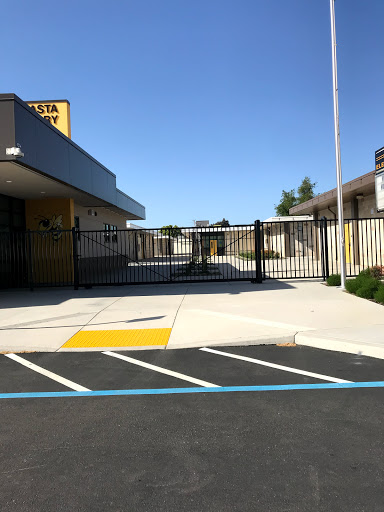 Shasta Elementary School Gallery - United States
