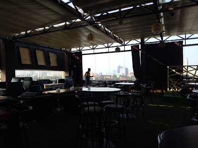 Photos of Airy Tunjungan Walikota Mustajab 29 Surabaya