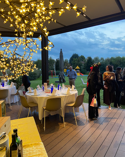 Real One sport club & restaurant, Turin