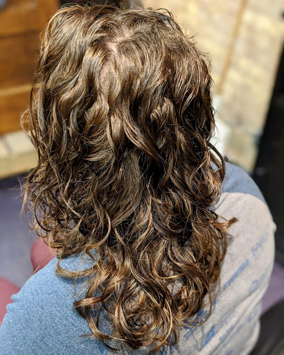 Salon Three Five