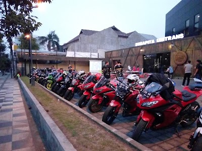 Photos of Tempat Parkir Sepeda Motor UBHARA