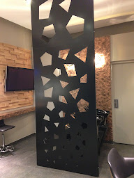 Photo n°10 de ESTEBAN le coiffeur à Toulouse (Salon de coiffure)