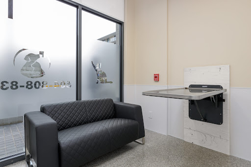 Marine and Fraser Veterinary Clinic - Thumbnail