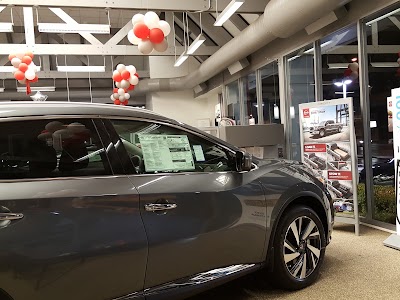 Photos of Kelly Nissan, Inc.