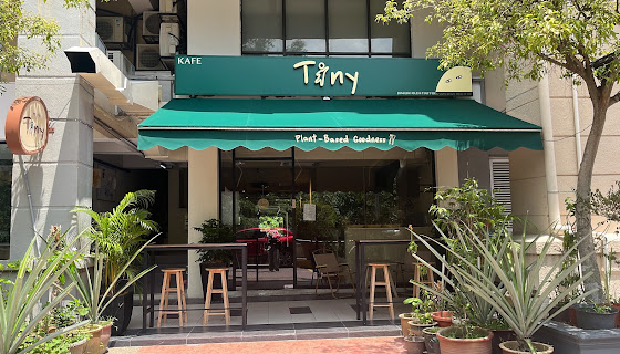 Tiny Food Cafe