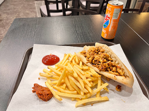 Photo 5 - 50th Street Burger