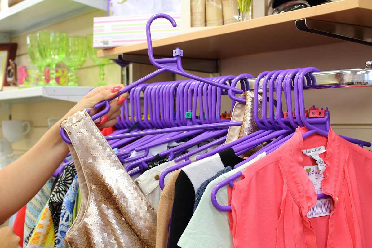 St Gemma's Hospice Guiseley Charity Shop