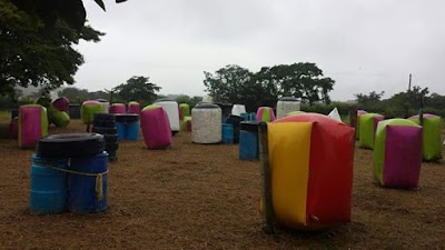 Photos of KsK paint ball
