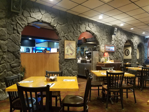 Santo's Italian Restaurant - Thumbnail