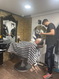 Photo n°7 de Your Barber à Dijon (Salon de coiffure)