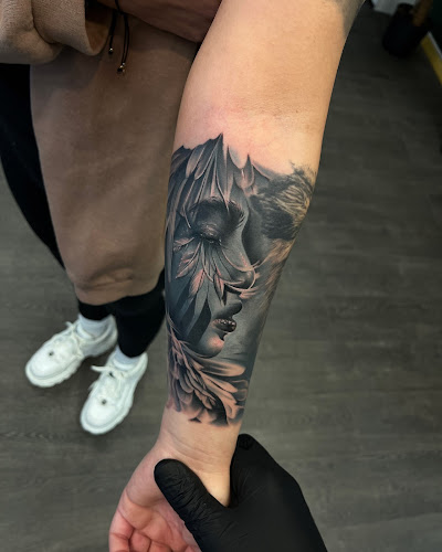 SKY Tattoo - Studio i salon tatuażu Jelenia Góra