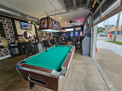 Corner Pocket Bar - Visual