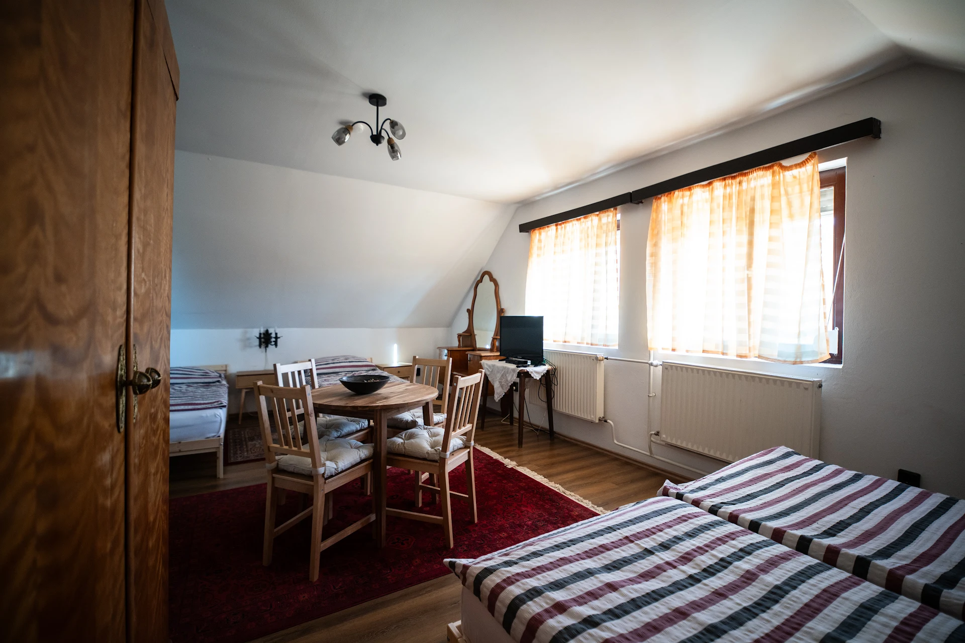 Czanadomb Guest House