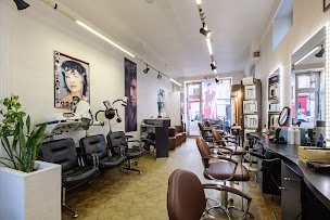 Photo n°7 de Salon de coiffure Raphael Valente à Champagne-au-Mont-d'Or (Salon de coiffure)