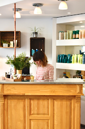 Photo n°33 de Salon Sensoriel - Coiffeur Coloriste Bordeaux à Bordeaux (Magasin de cosmétiques)