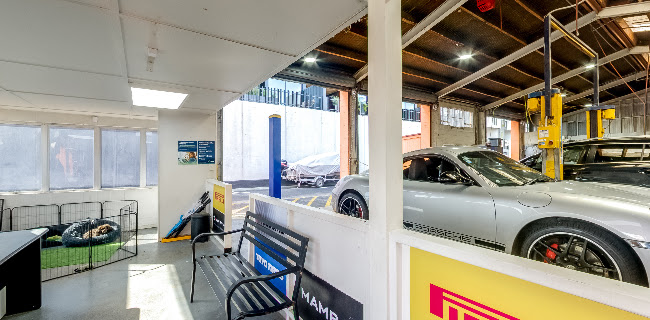 Megatyre Towbars - Tire shop