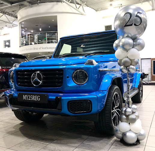Marshall Mercedes-Benz of Southampton (Cars) Open Times