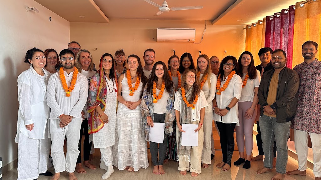 Arogya Yoga School Yoga Teacher Training In Rishikesh Rys 200 300