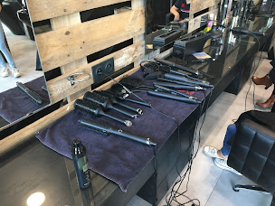 Photo n°1 de C-STYL’N à Damazan (Salon de coiffure)