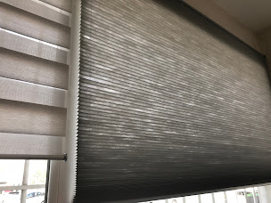 Photo n°33 de DJ Stores vente de stores et de pergolas à Toulouse à Toulouse (Magasin de moustiquaires)