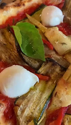 Photo n°10 de Gustino Pizza à Paris (Restaurant italien)