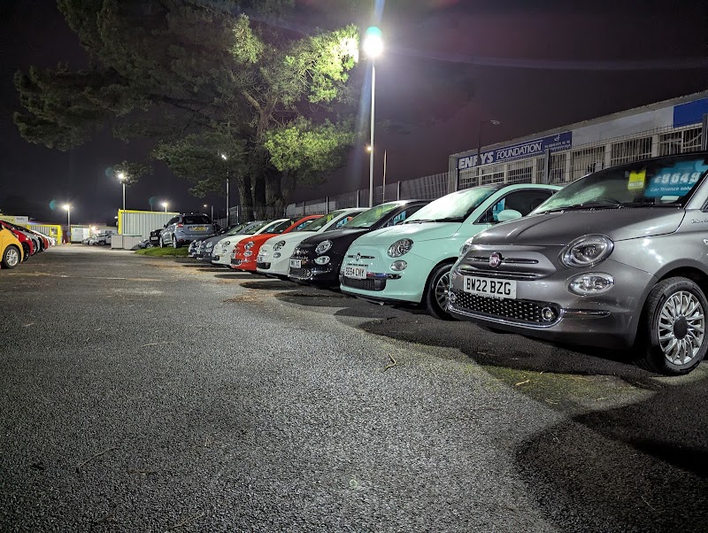Corner Park Garage - Swansea photo 3