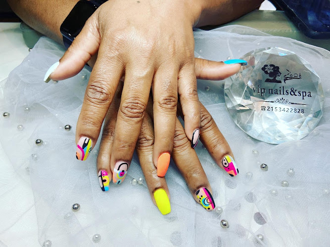 Vip Nail And Spa interior view