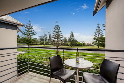 Photos of Quest Bunbury