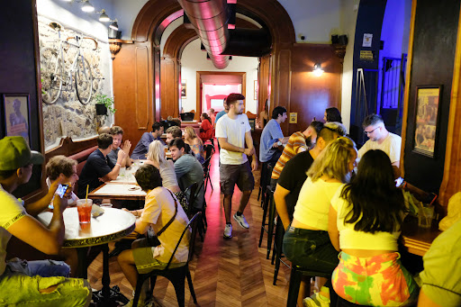 Yellow Bar - Visual
