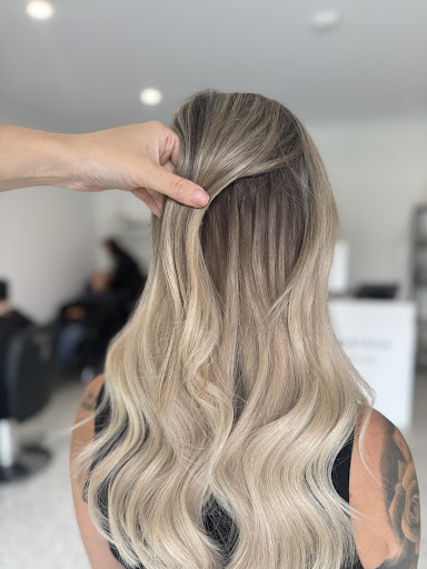 Cascade Hair Extensions - Thumbnail
