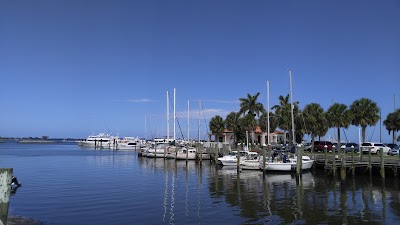 Manatee Observation and Education Center