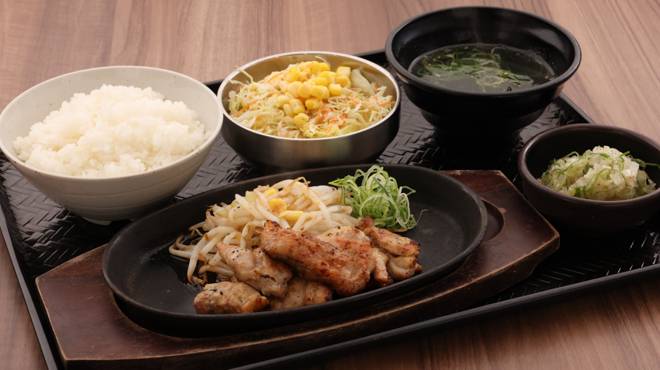 カルビ丼とスン豆腐専門店 韓丼 佐賀店