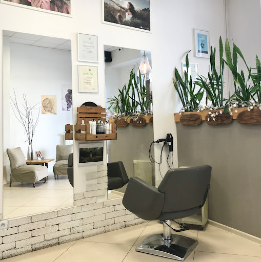 ""Zielony Warkocz"" Ekologiczne Studio Fryzjerskie