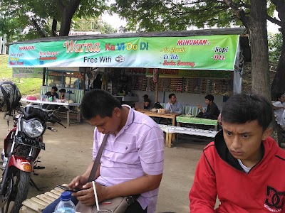 Photos of Warung Gaul Bantaran