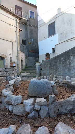 Tutt'intorno - Labirinto Meditativo - istallazione di Land Art - Thumbnail
