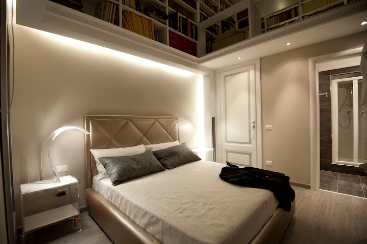 Luxury On The River by null