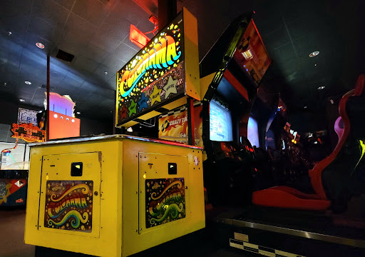 Level Up Arcade - Visual