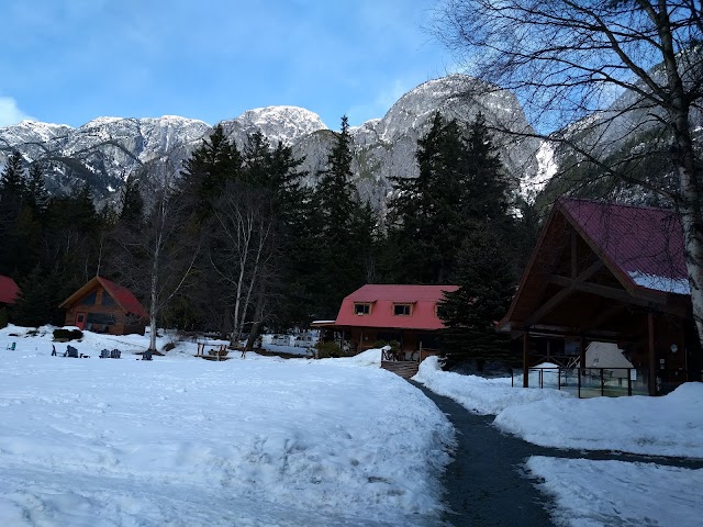 Tweedsmuir Park Lodge