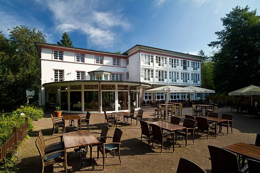 Hotel Waldhalle GmbH Co. KG