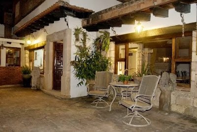Photos of Innardi