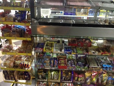 Photos of MINI MARKET & DELI JM