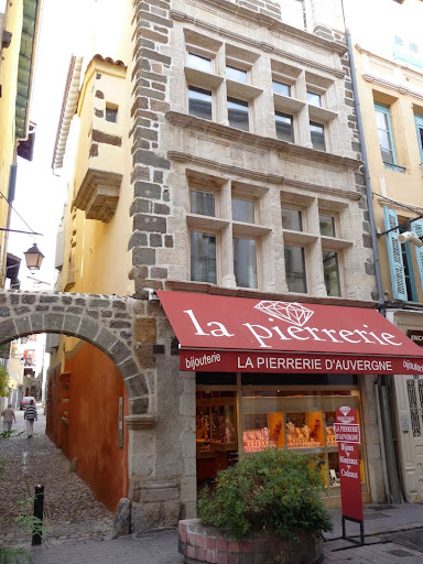 La Pierrerie d'Auvergne - Thumbnail
