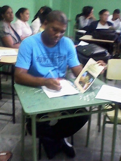 Photos of Francisco Henriquez y Carvajal High School