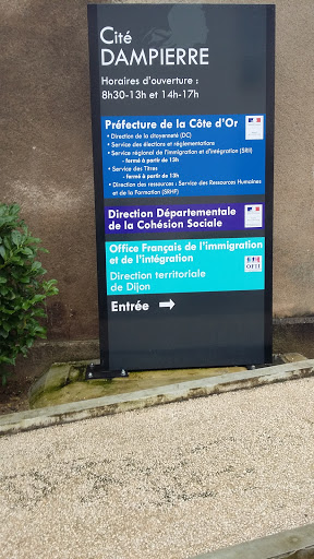 Cité Administrative Dampierre conciergerie - Thumbnail