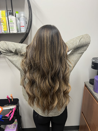 Julia’s Hair Lounge - Thumbnail